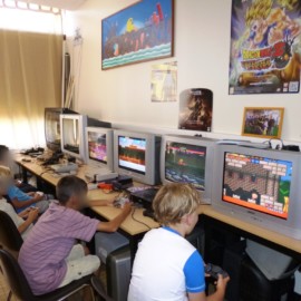 Visite de l'association Retrotaku par les enfants de l'ALSH